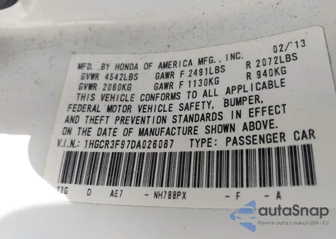 2013 Honda Accord Touring z USA, uszkodzony, nr VIN 1HGCR3F97DA026087